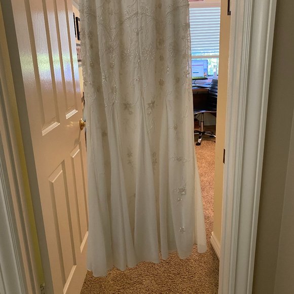 BHLDN Beldina Wedding Gown Size 12 - Picture 6 of 9